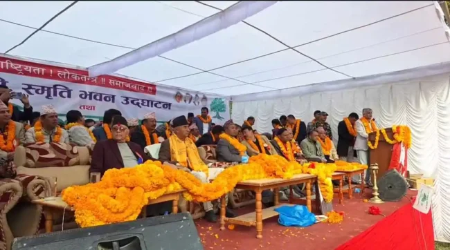 कांग्रेस शीर्ष नेतालाई मुख्यमन्त्री कार्कीको झापड : घर डढाएर खरानीको नेतृत्व गर्न नखोज्नुस