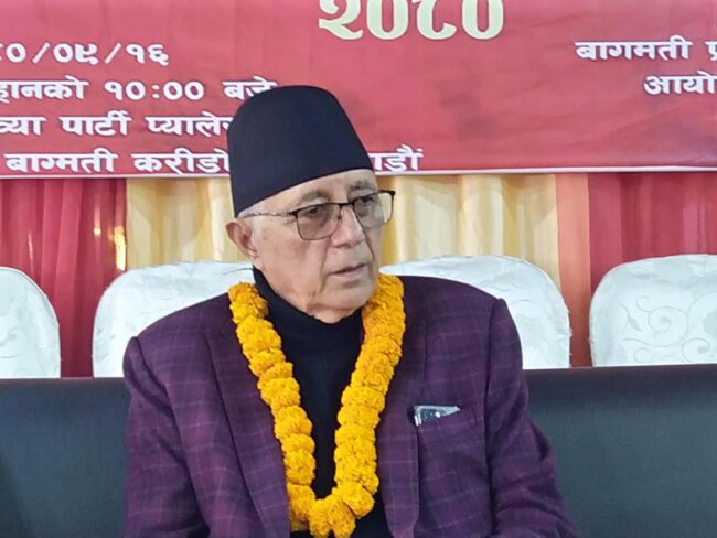 कोशीमा एमालेसँग सहकार्य गर्दा विरोध गर्नेहरू नै एमालेलाई भाग दिदैछन – डा.कोइराला