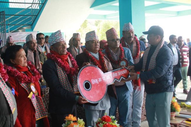 यसममा पाँच शैय्याको अस्पताल हस्तान्तरण  (फोटो फिचर)