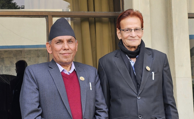 राष्ट्रियसभा अध्यक्षमा दाहाल–शर्माको भिडन्त