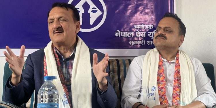 एमालेसँग मिलेर कांग्रेसले सरकार बनाउने विषयमा छलफल भएकाे छैन – डा महत
