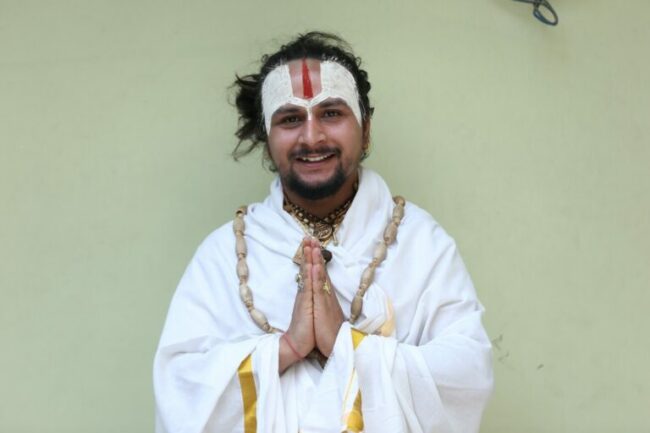धर्मगुरु दावी गर्ने पुष्कर खतिवडा पक्राउ