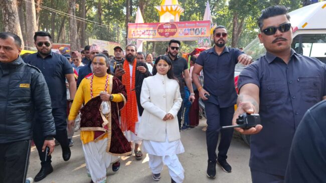 रेणुको काम देखेर दंग परेकी देवी प्रतिभाले भनिन् – एउटी छोरीले चाहे मात्रै यत्रो विकाश हुने रहेछ