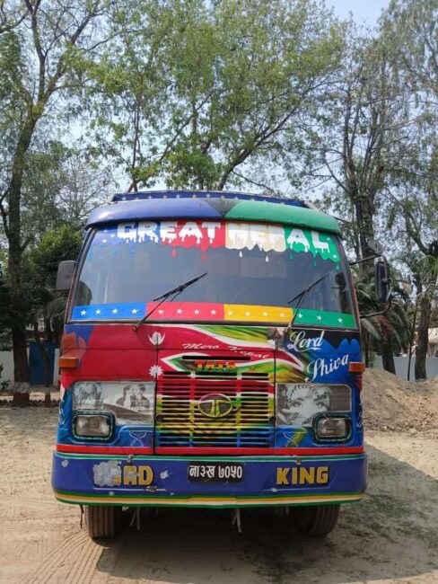 २१ लाख ९२ हजारको सामन सहित ट्रक प्रहरी नियन्त्रणमा