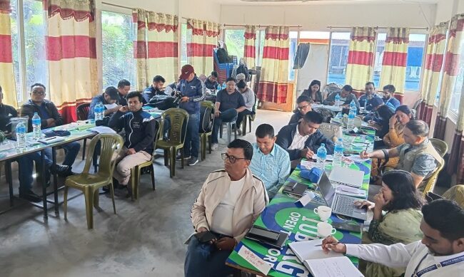 पाख्रिबासमा पत्रकार र सरोकारवालाहरुसँग अन्तरक्रिया सम्पन्न