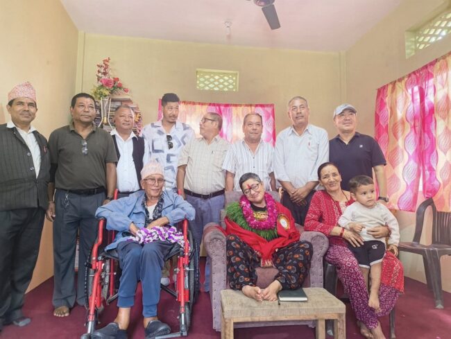मदन पुरस्कार विजेता साहित्यकार झमक घिमिरे ‘धनकुटा रत्न २०८२’ बाट सम्मानित