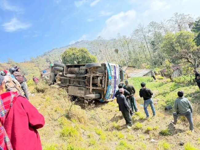 धनकुटामा बस र अटो दुर्घटना हुँदा १२ जना घाइते, २ जनाको रिफर