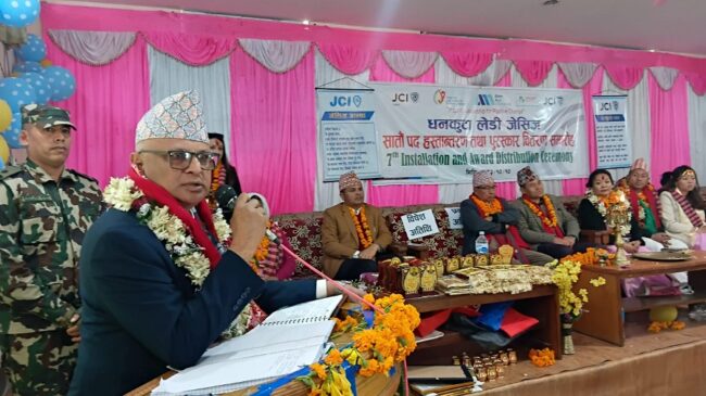 पार्टीहरुले निर्वाचनमा राष्ट्रिय गरिमा झल्काउने सूर्यचन्द्र अंकित झण्डा प्रयोग गर्दा राष्ट्रिय झण्डाको महत्व घट्यो : मुख्मयमन्त्री कार्की