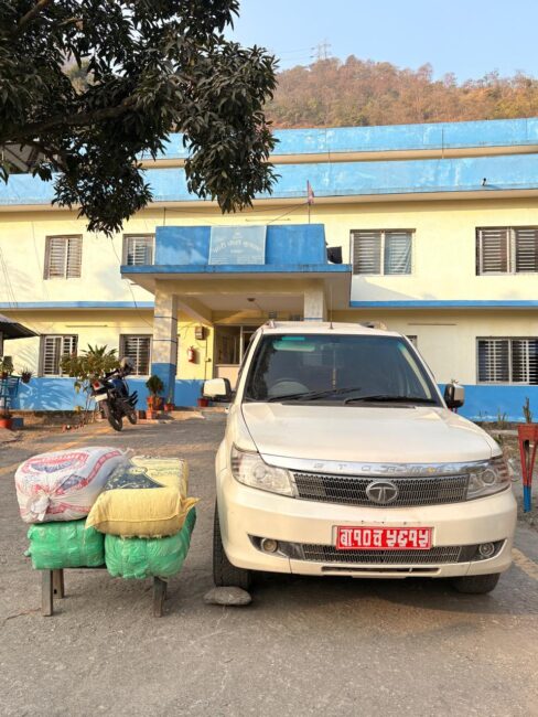 धनकुटाको मुलघाटमा नेपाली नम्बर प्रयोग भएको भारतीय गाडीबाट ९० केजी गाजा पक्राउ, चालक फरार