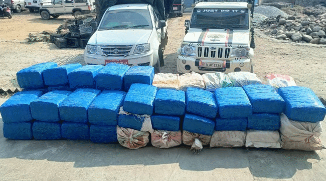 एकैदिन १ हजार १६० केजी गाँजा बरामद, ४ जना पक्राउ